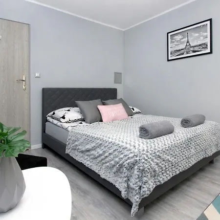Clicktheflat Hoza Street Hostal