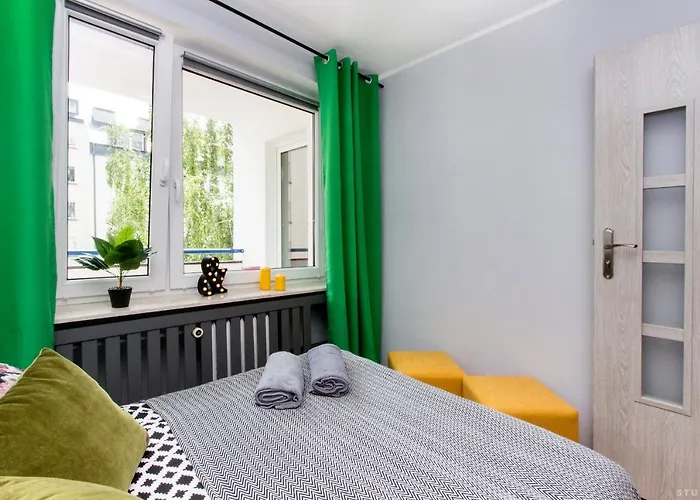 Clicktheflat Hoza Street