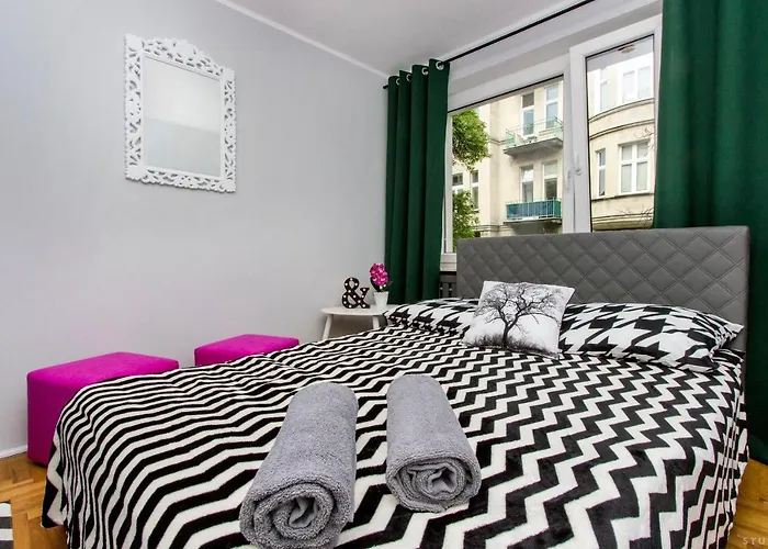 Hostel Clicktheflat Hoza Street Warszawa