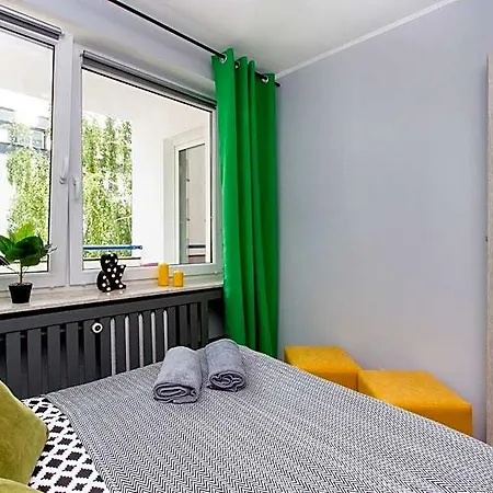 Hostel Clicktheflat Hoza Street Varsó