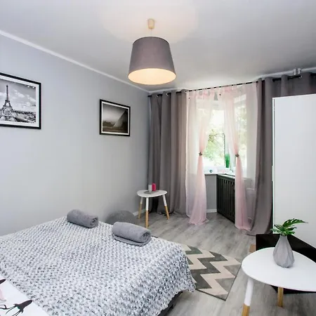 Clicktheflat Hoza Street *