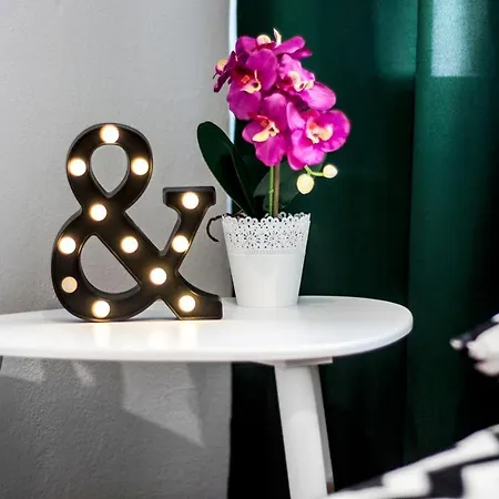 Clicktheflat Hoza Street *